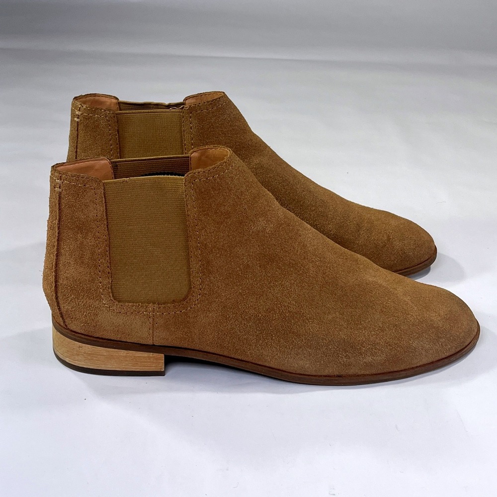 Frye and Co Mila Chelsea Boot Women 11 Tan Suede Ankle Slip On Casual Minimalist